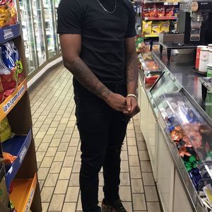 Meet your Posher, Malik